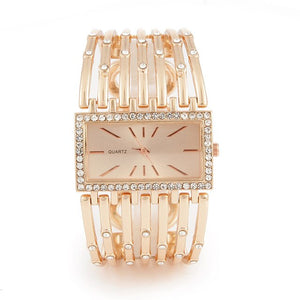 2022  Women watch Goldtone bracelet style